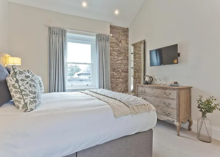 Tithe Barn - Self Check In 4*