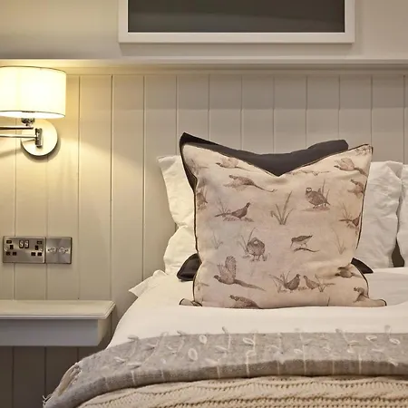 Bed & Breakfast Tithe Barn - Self Check In *