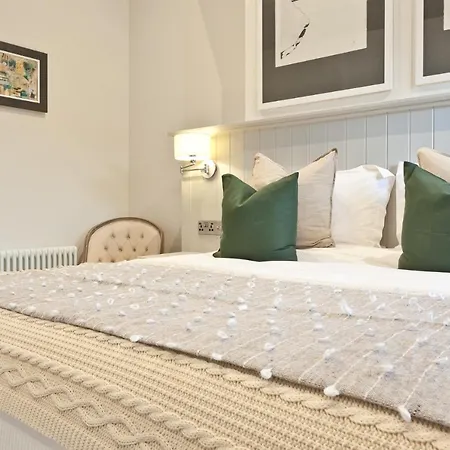 Bed & Breakfast Tithe Barn - Self Check In