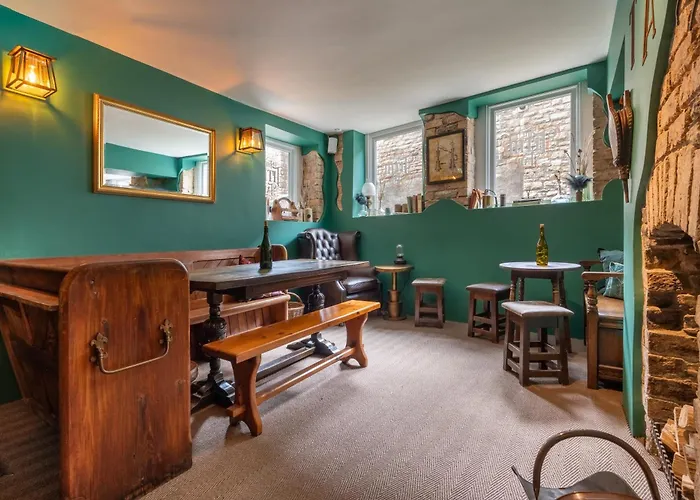 Tithe Barn - Self Check In 4*